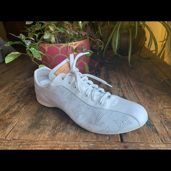 Louis Vuitton LV Monogram White Leather Sneakers. Great condition! Size 39.5 - Picture 2 of 10
